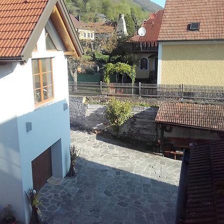 Gaestehaus Schuetz Spitz an der Donau Екстер'єр фото