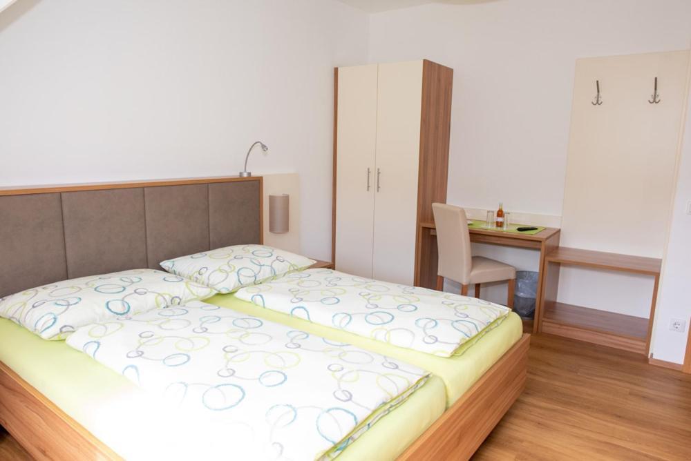 Gaestehaus Schuetz Spitz an der Donau Екстер'єр фото