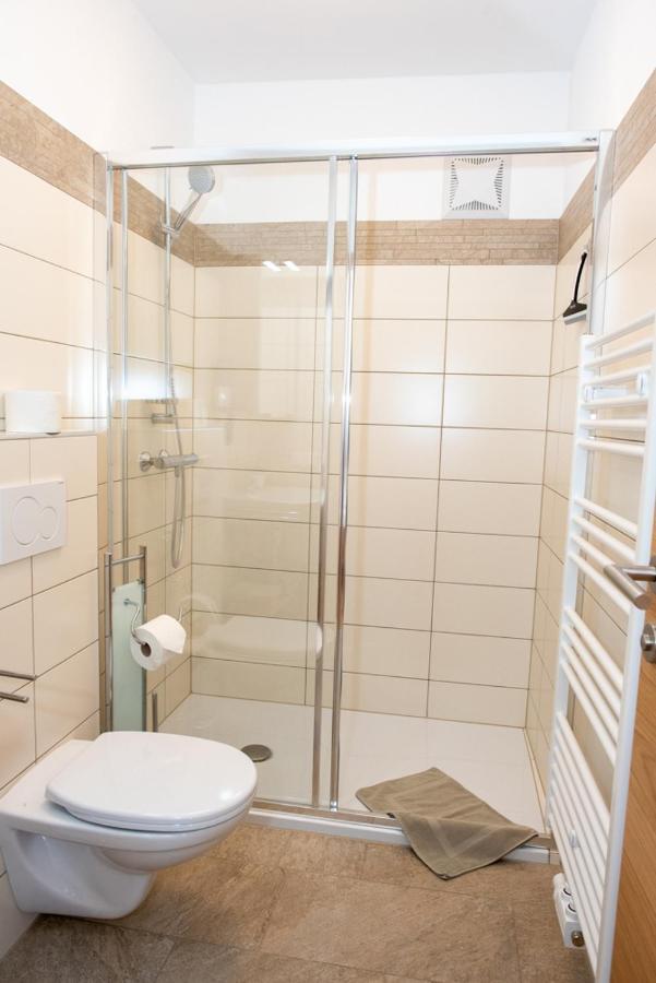 Gaestehaus Schuetz Spitz an der Donau Екстер'єр фото